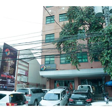 M28 Hotel And Apartments Quezon City Exterior foto