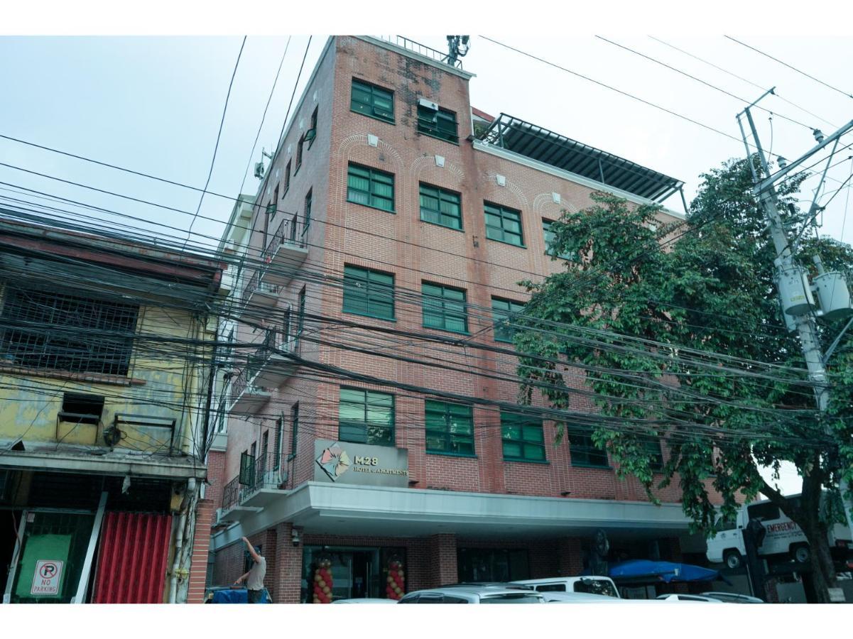 M28 Hotel And Apartments Quezon City Exterior foto