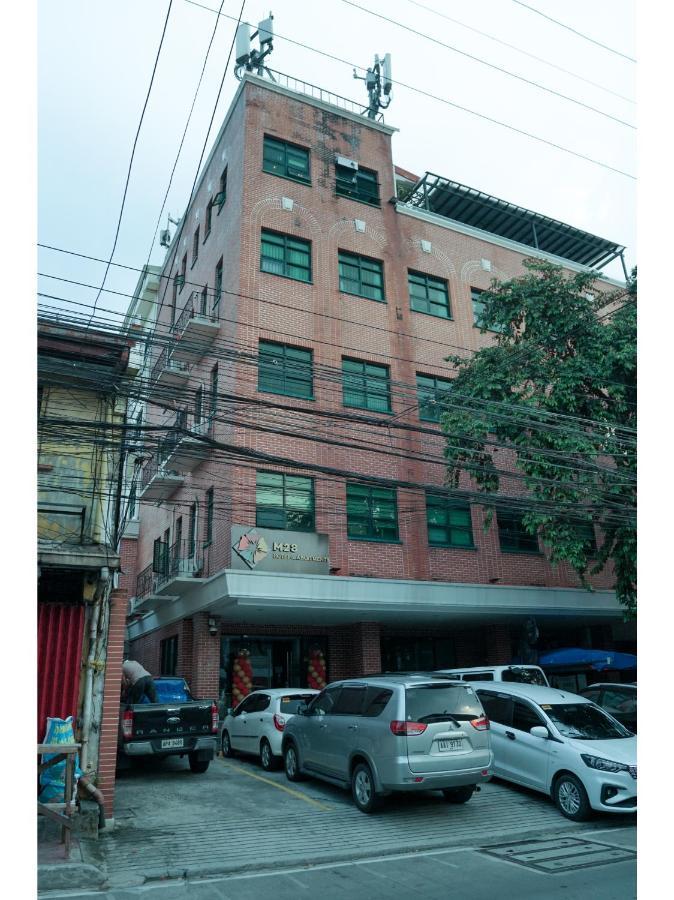 M28 Hotel And Apartments Quezon City Exterior foto