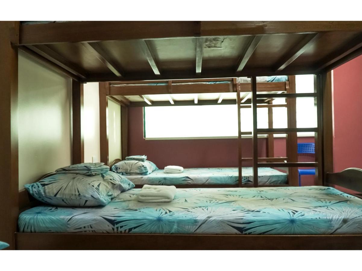 M28 Hotel And Apartments Quezon City Exterior foto