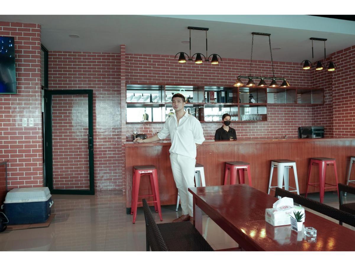 M28 Hotel And Apartments Quezon City Exterior foto
